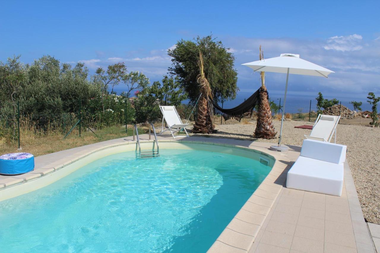 Villa Clicla - Pool, Sea,Hommock Swing And Laziness Империя Экстерьер фото