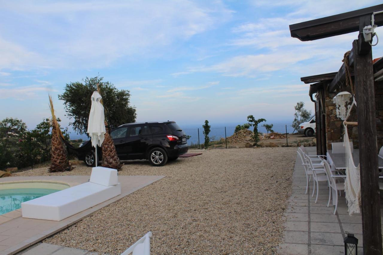 Villa Clicla - Pool, Sea,Hommock Swing And Laziness Империя Экстерьер фото