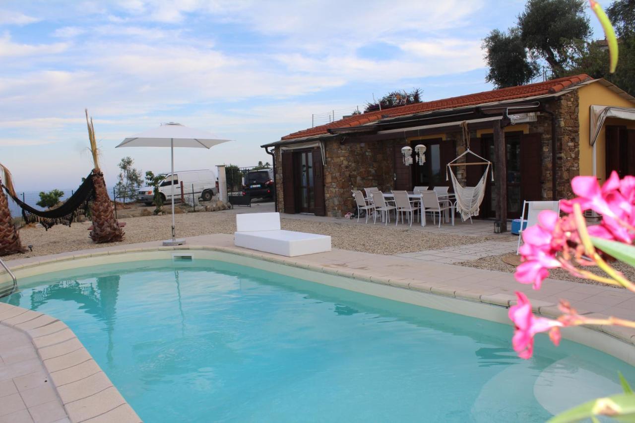 Villa Clicla - Pool, Sea,Hommock Swing And Laziness Империя Экстерьер фото
